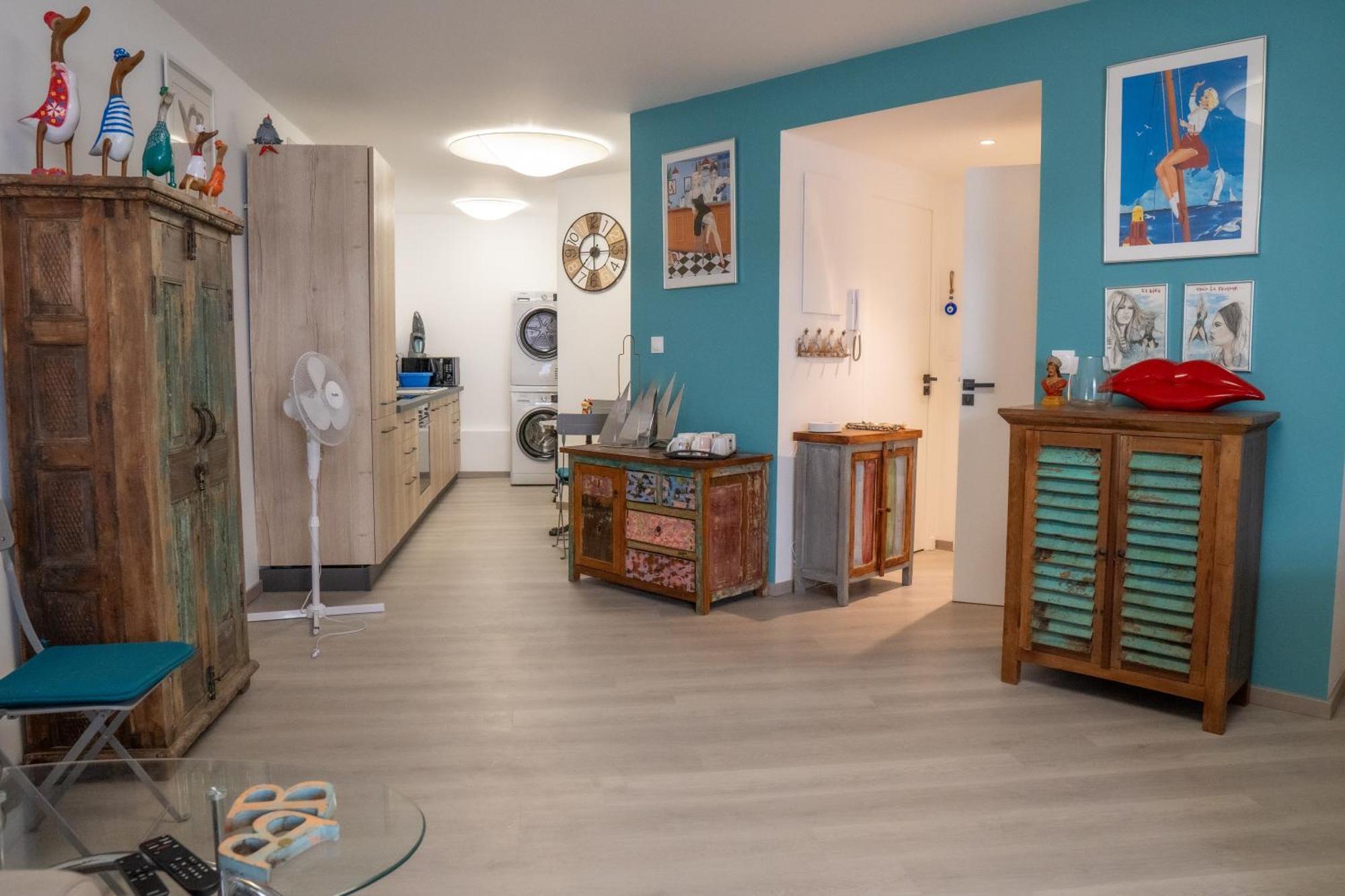 T2! 3 Ou 4 Personnes Centre Ville Neuf Avec Garage Sanary-sur-Mer Exterior foto
